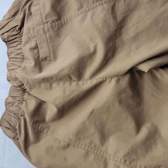 Jordan Men's Beige Cargo Pants - Picture 6 of 7